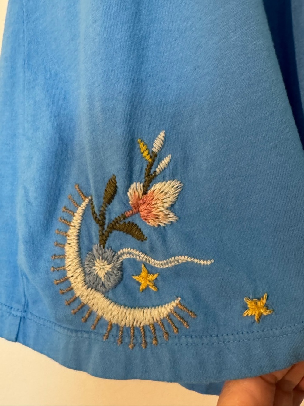 Johnny Was Lissa Flutter Sleeve Tee Blue Embroidered - Size XS - Picture 5 of 13